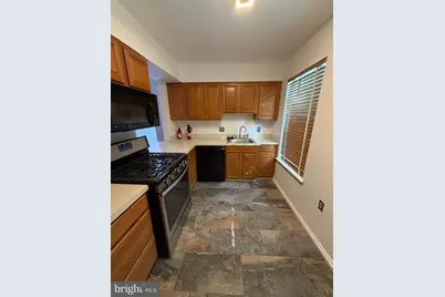 3708 Franklin D Roosevelt NE #B, Washington, DC 20019 - Photo 2