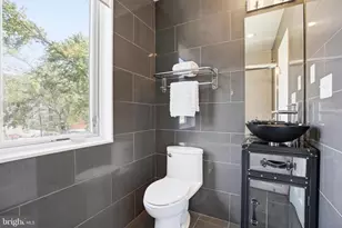 915 3rd St NE, Washington, DC 20002 - Photo 10