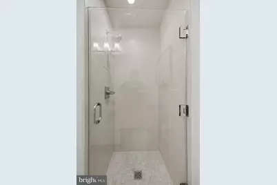 911 12th Street NE #2, Washington, DC 20002 - Photo 22