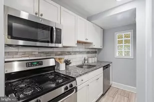 608 Kenyon St NW, Washington, DC 20010 - Photo 8