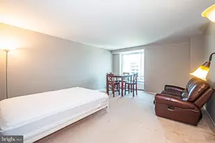 1425 4th St SW, Washington, DC 20024 - Photo 6
