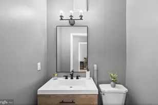 102 U St NE, Washington, DC 20002 - Photo 6