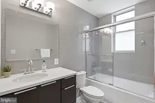 1811 Wyoming Ave NW, Washington, DC 20009 - Photo 8