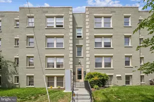4402 1st Pl NE, Washington, DC 20011 - Photo 2
