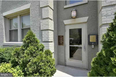 4402 1st Place NE #11, Washington, DC 20011 - Photo 4