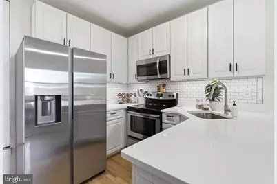 1038 Lamont NW #3B, Washington, DC 20010 - Photo 6