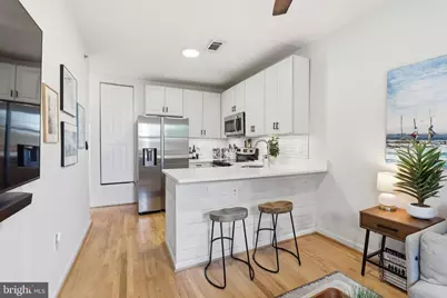 1038 Lamont NW #3B, Washington, DC 20010 - Photo 4