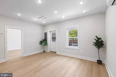 2236 40th Street NW #4, Washington, DC 20007 - Photo 6