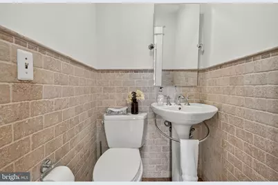 3718 Jenifer Street NW, Washington, DC 20015 - Photo 16