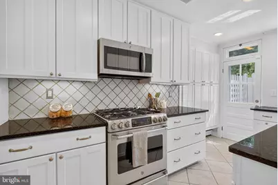 3718 Jenifer Street NW, Washington, DC 20015 - Photo 12