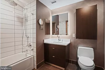 1300 4th Street SE #705, Washington, DC 20003 - Photo 18