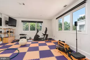 2306 California St NW, Washington, DC 20008 - Photo 38