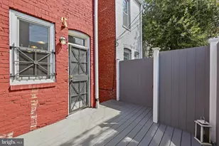 2152 Newport Pl NW, Washington, DC 20037 - Photo 18