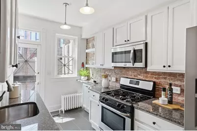 2152 Newport Place NW, Washington, DC 20037 - Photo 12