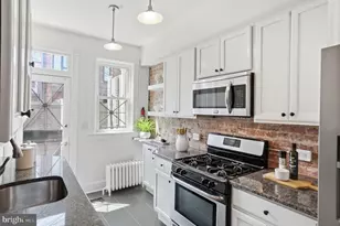 2152 Newport Pl NW, Washington, DC 20037 - Photo 12