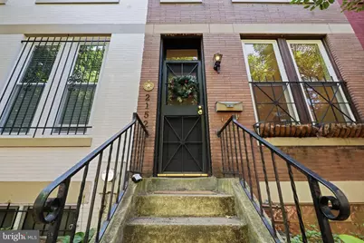 2152 Newport Place NW, Washington, DC 20037 - Photo 2