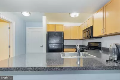 800 4th Street SW #N322, Washington, DC 20024 - Photo 4