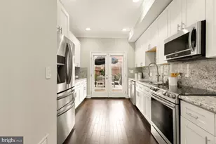 1317 Emerald St NE, Washington, DC 20002 - Photo 10