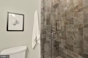 1317 Emerald St NE, Washington, DC 20002 - Photo 26