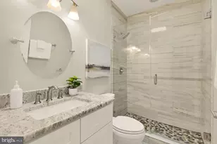 1317 Emerald St NE, Washington, DC 20002 - Photo 22