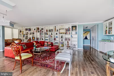 700 New Hampshire Avenue NW #717, Washington, DC 20037 - Photo 4
