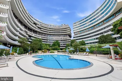 700 New Hampshire Avenue NW #717, Washington, DC 20037 - Photo 34
