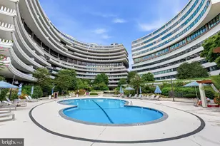 700 New Hampshire Ave NW, Washington, DC 20037 - Photo 34