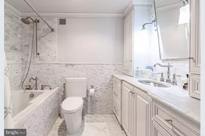 700 New Hampshire Avenue NW #717, Washington, DC 20037 - Photo 22
