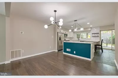 2317 37th Street NW #UPPER, Washington, DC 20007 - Photo 10