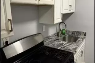 5133 Astor Pl SE, Washington, DC 20019 - Photo 2