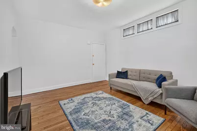 2520 41st Street NW #5, Washington, DC 20007 - Photo 4