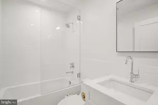 1920 35th St NW, Washington, DC 20007 - Photo 26
