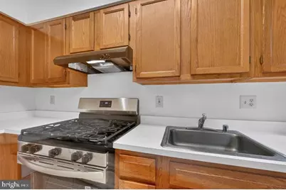 655 Kensington Place NE, Washington, DC 20011 - Photo 8