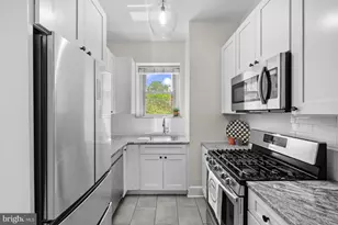 2010 Kalorama Rd NW, Washington, DC 20009 - Photo 8