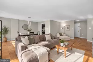 2501 Calvert St NW, Washington, DC 20008 - Photo 2
