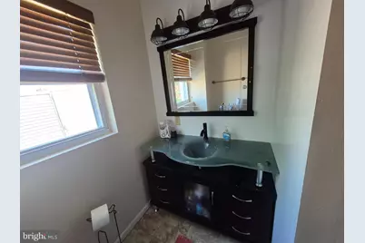 1018 F Street NE, Washington, DC 20002 - Photo 10
