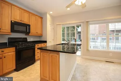 722 Capitol Square Place SW, Washington, DC 20024 - Photo 10