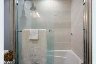 16 17th Street NE #112, Washington, DC 20002 - Photo 18