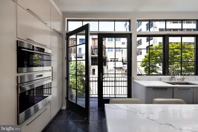 2017 Hillyer Place NW, Washington, DC 20009 - Photo 18