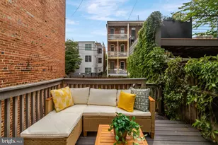 1734 Swann St NW, Washington, DC 20009 - Photo 32