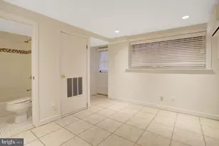 1734 Swann St NW, Washington, DC 20009 - Photo 30