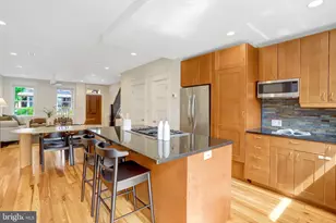 1734 Swann St NW, Washington, DC 20009 - Photo 12
