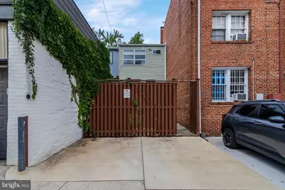 1734 Swann Street NW, Washington, DC 20009 - Photo 38