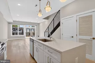 217 20th St NE, Washington, DC 20002 - Photo 6