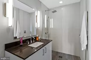 88 V St SW, Washington, DC 20024 - Photo 32