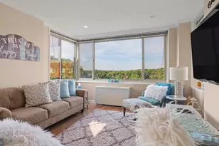4000 Tunlaw Rd NW, Washington, DC 20007 - Photo 4