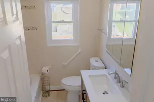 720 Burns St SE, Washington, DC 20019 - Photo 8