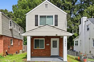 2842 30th St NE, Washington, DC 20018 - Photo 2