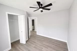806 Hr Dr SE, Washington, DC 20032 - Photo 12