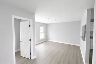 806 Hr Dr SE, Washington, DC 20032 - Photo 8